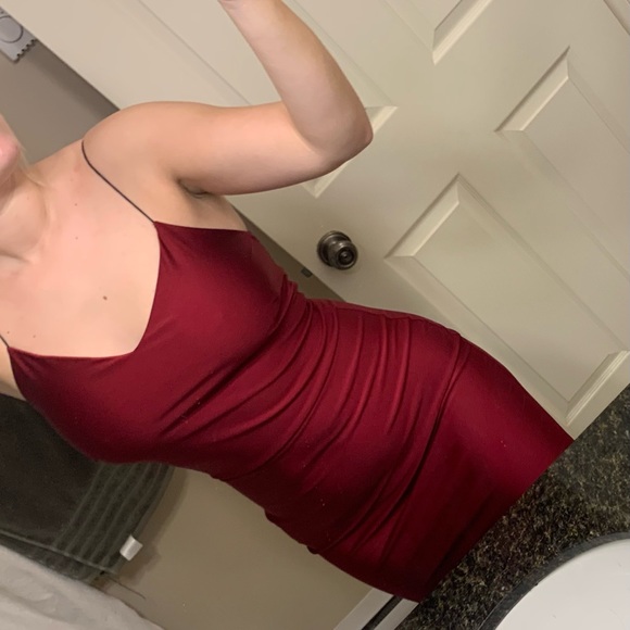 Red silk dress - Picture 1 of 2
